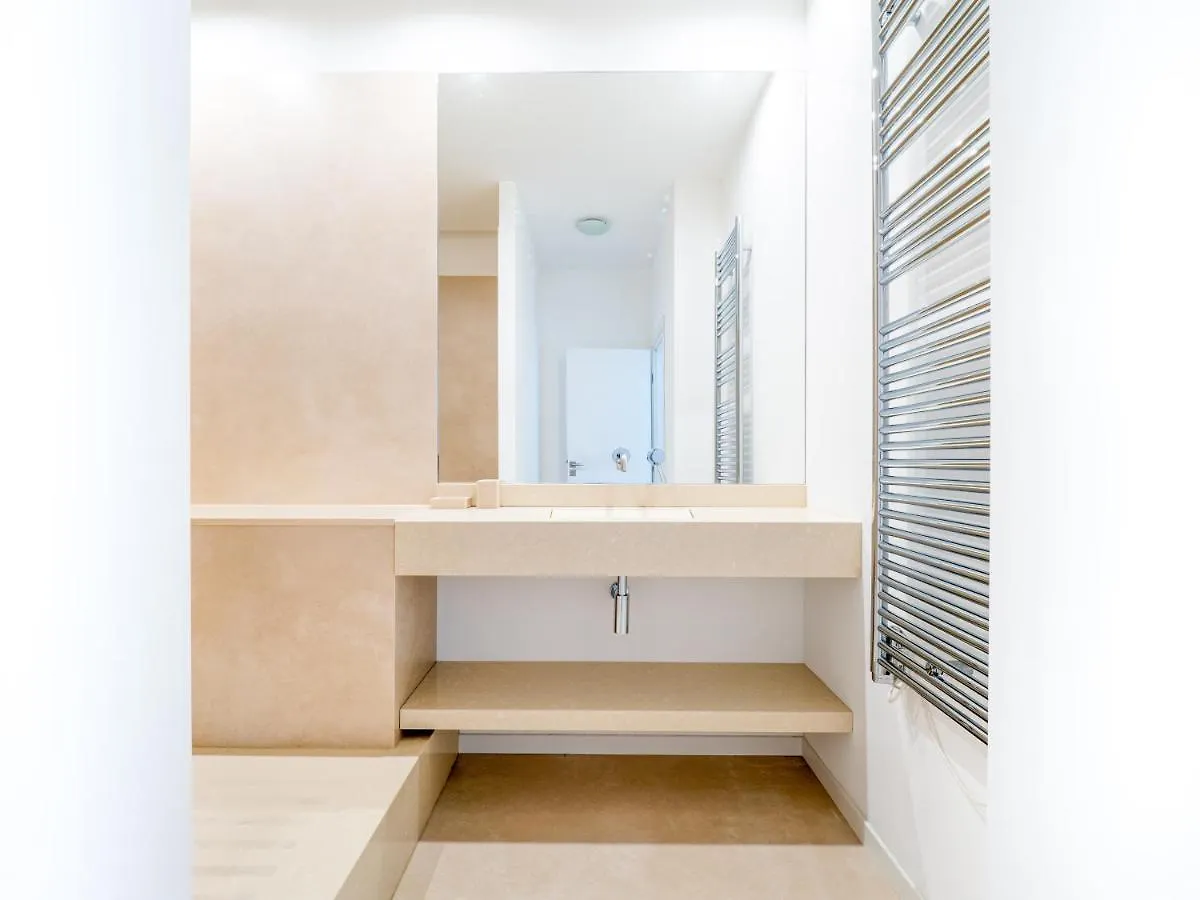 Appartements Proche Croisette, Casino, Plages, Centre Ville Et Gare Cannes France